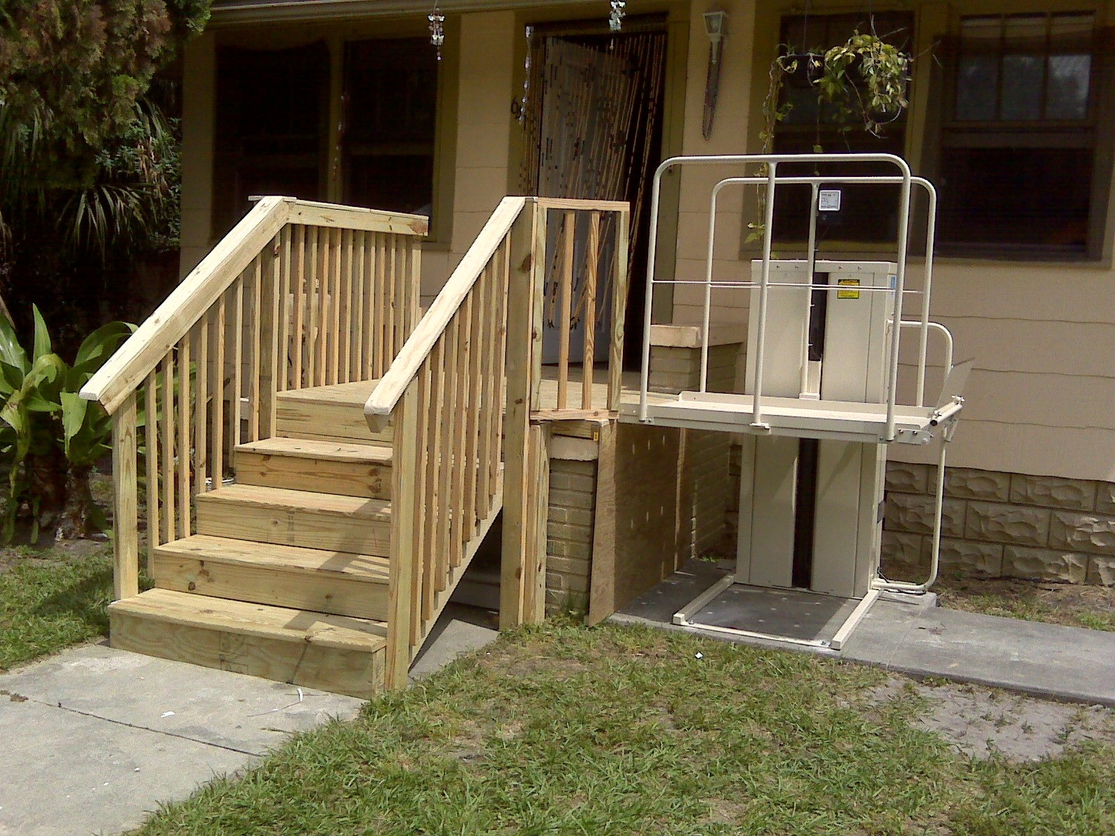 Santee ADA Business Commerical American Disabilities Act Electric wheelchair elevator lifts